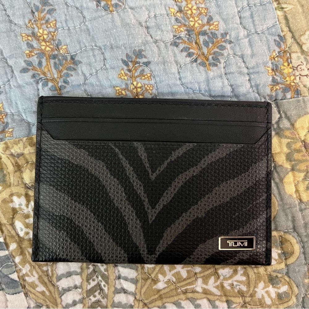 Tumi slim card holder